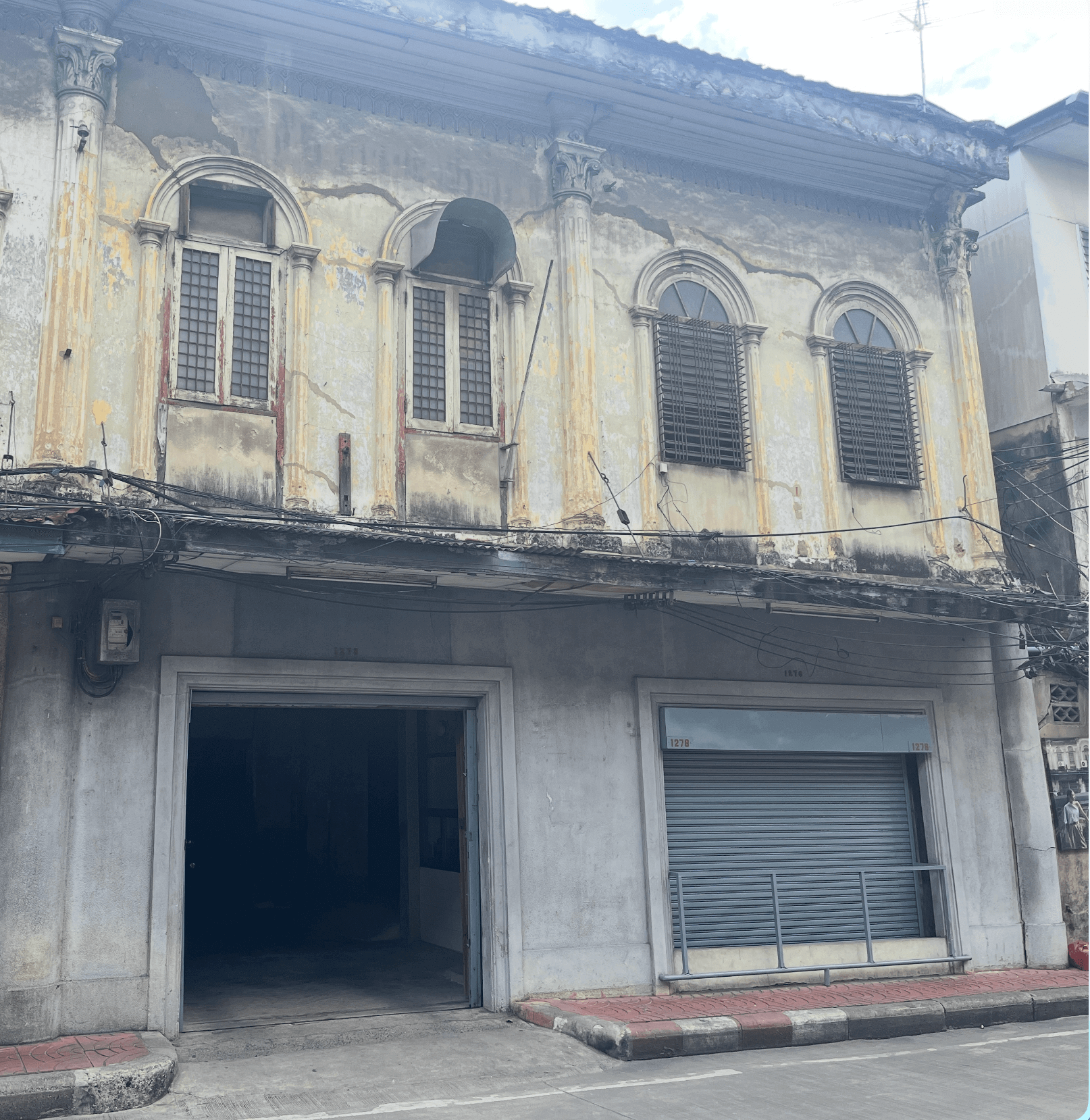 ให้เช่าตึกแถว ติดถนนทรงวาด & แม่น้ำ