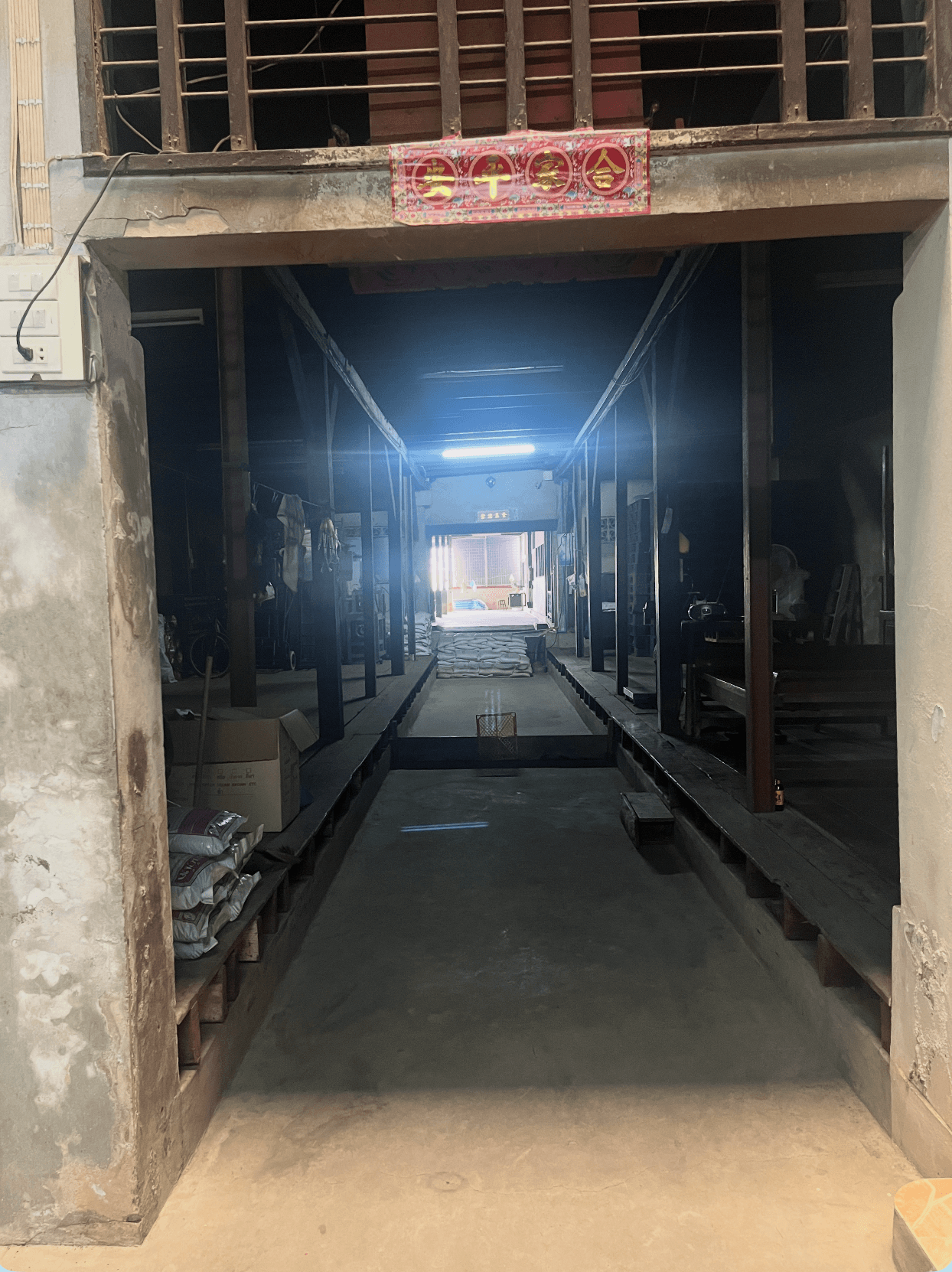 ให้เช่าตึกแถว ติดถนนทรงวาด & แม่น้ำ